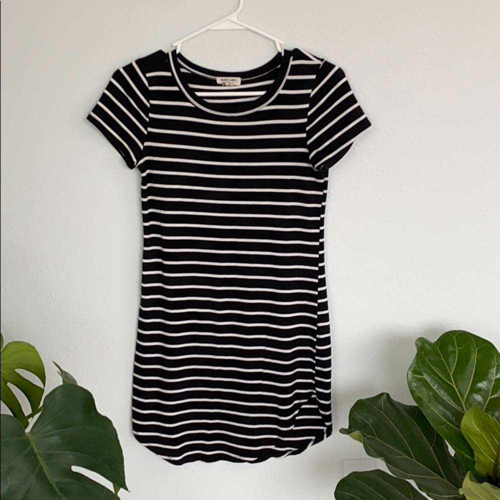 Short sleeve striped dress
